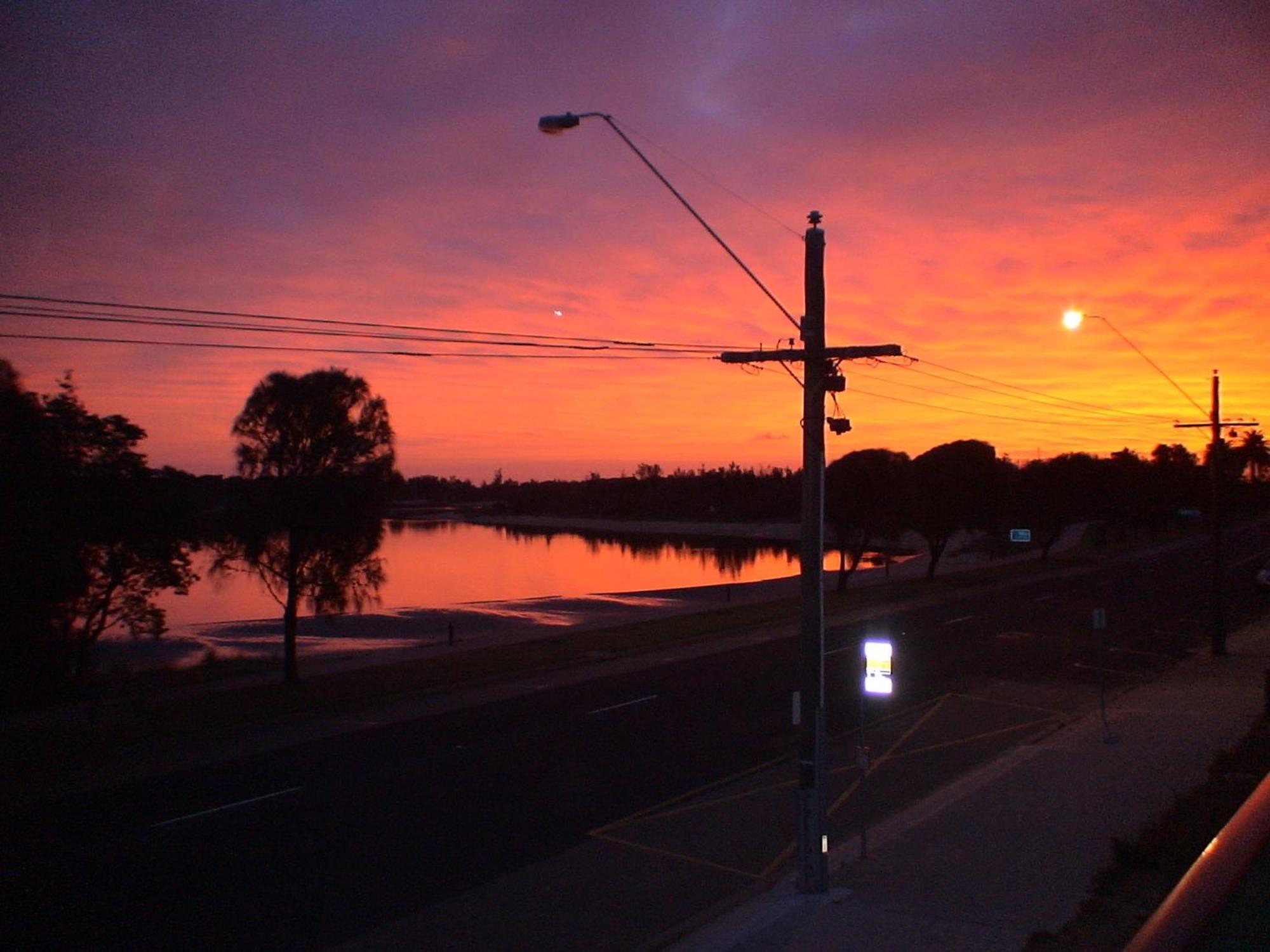 Heyfield Motel And Apartments Lakes Entrance Exterior photo